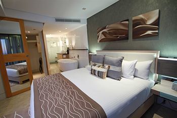 Hotel Oceans Mooloolaba