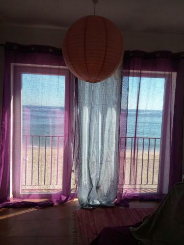 Beachfront Apartment In Praia Da Salema