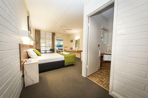 Hotel 7th Street Motel