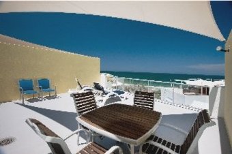 Hotel Rolling Surf Resort