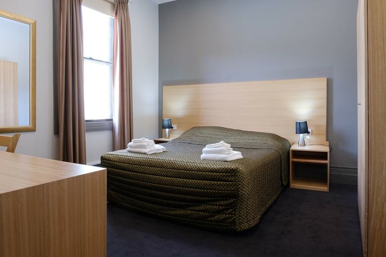 Royal Exhibition Hotel