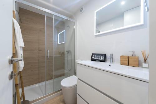 Bmyguest - Downtown Mezzanine Apartment
