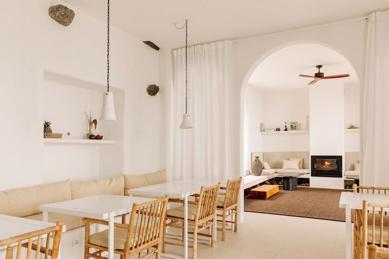 Hotel White Exclusive Suites & Villas