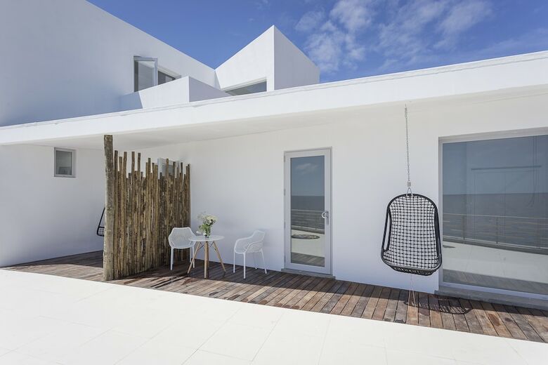 Hotel White Exclusive Suites & Villas