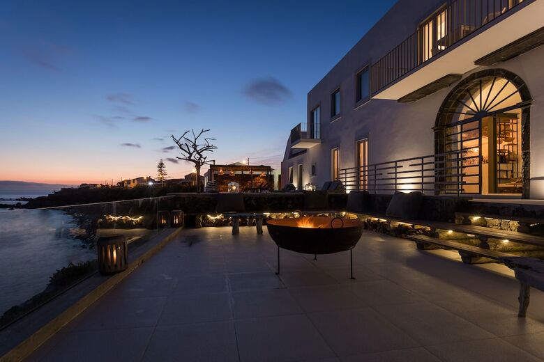 Hotel White Exclusive Suites & Villas
