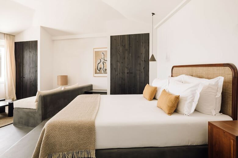Hotel White Exclusive Suites & Villas