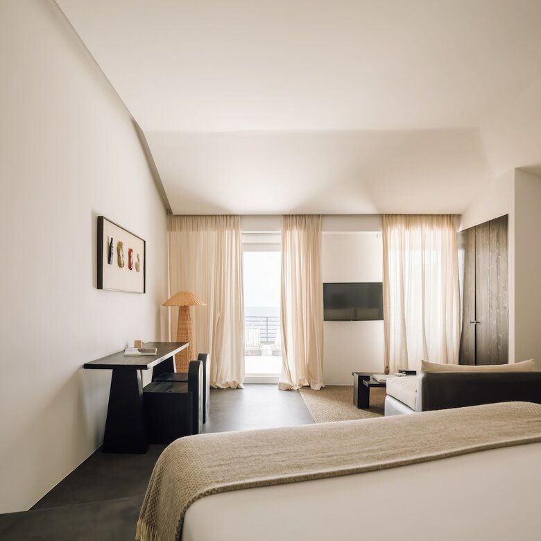 Hotel White Exclusive Suites & Villas