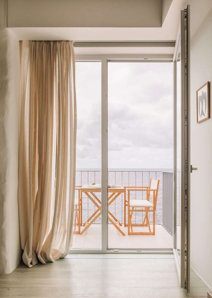 Hotel White Exclusive Suites & Villas