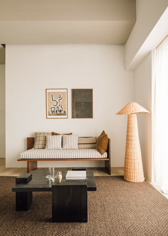 Hotel White Exclusive Suites & Villas