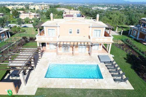 Hotel Colina Villas With Private Pool