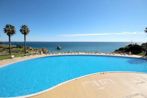 Apartment On The Beach Dona Ana By Amcf