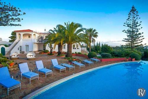 Lagos Villa Sleeps 14 Pool Air Con Wifi