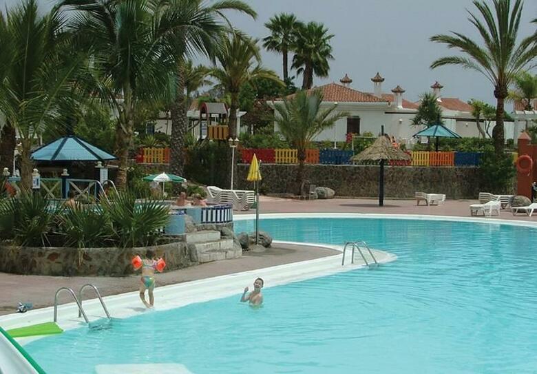 Apartamentos Livvo Dunagolf Suites