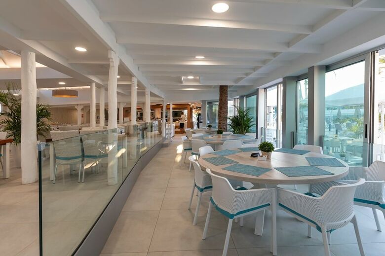 Apartamentos Livvo Dunagolf Suites