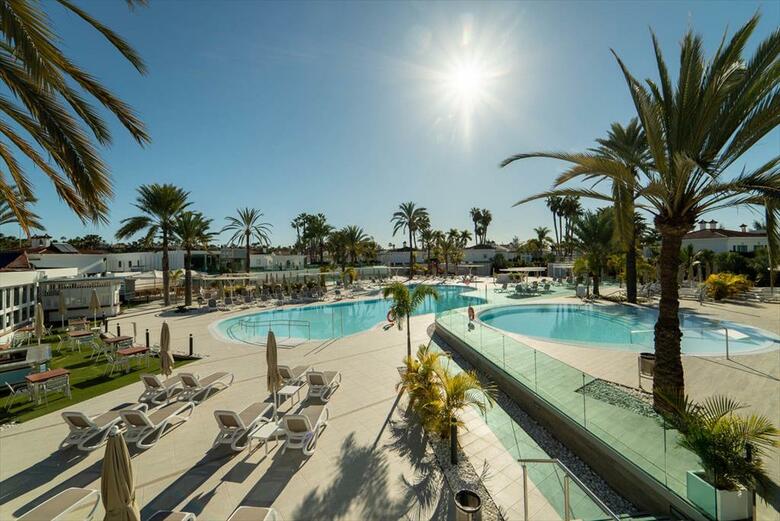 Apartamentos Livvo Dunagolf Suites