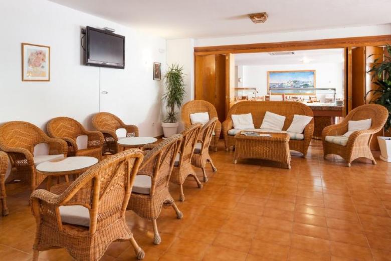 Apartamentos Puerto Cala Vadella