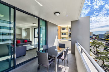 Hotel Quest Spring Hill Serviced Apt