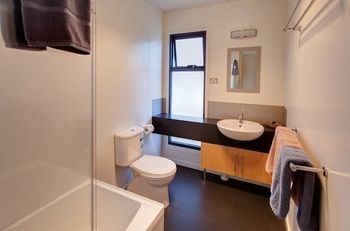 Hotel Swansea Beach Chalets