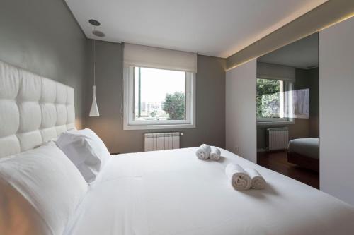 Lovelystay - Oporto Beach Apartment