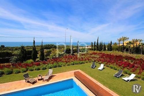 Carvoeiro Villa Sleeps 10 Pool Air Con Wifi