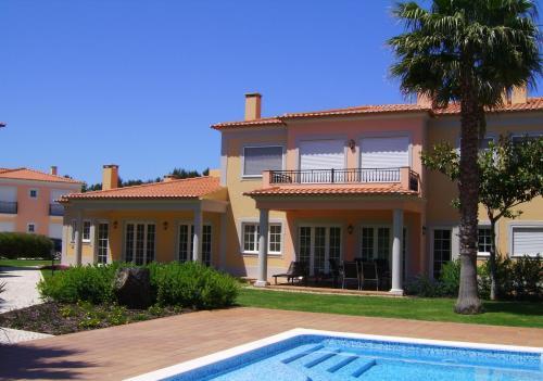 Praia D'el Rey Luxury Apartment