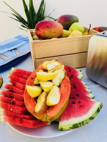 Albergue Cascais Terrace Fruit Point