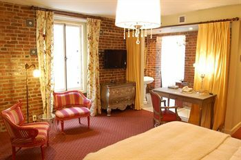 Hotel Auberge Place D'armes