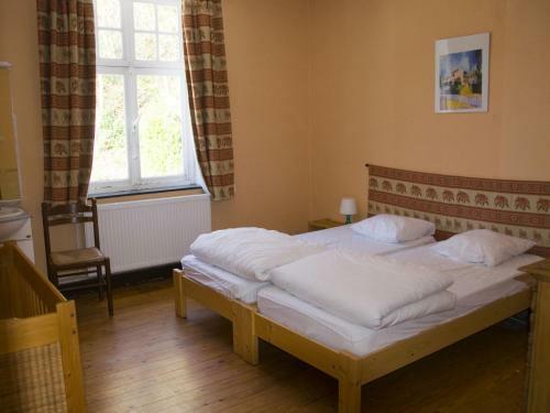 Cozy Villa Near Forest In Huy
