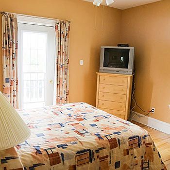 Hotel Dolan's Inn & Suites
