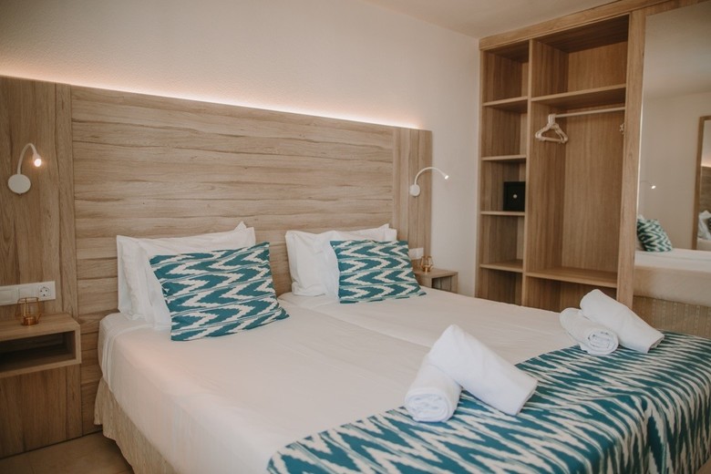 Apartamentos Playa Del Sol S�lo Adultos