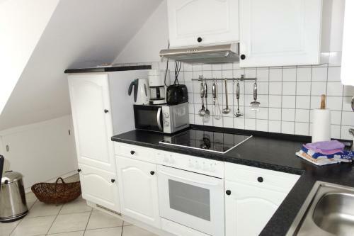 Tolstov-hotels Old Town Apartment