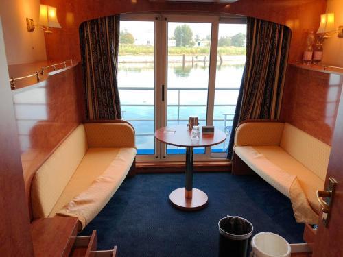 Fairtours Hotelschiff Dutch Melody****