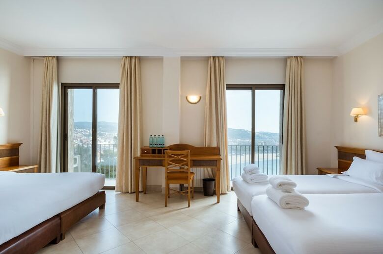 Montjoi By Brava Hoteles
