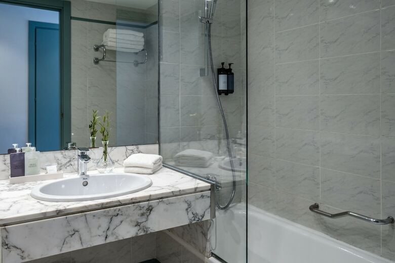 Montjoi By Brava Hoteles