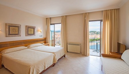 Montjoi By Brava Hoteles
