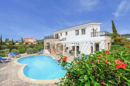 Argaka Beach Villa