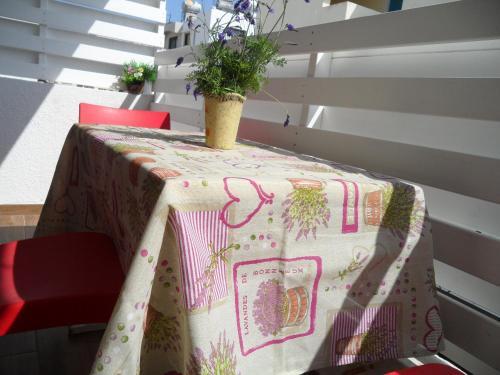 Apartamento Sunshine Apts, Two Bedroom , Free Internet, No 3
