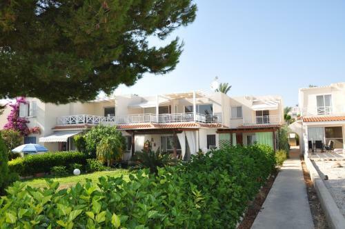Apartment 14 In Coral Bay