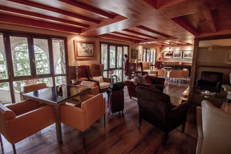Hotel & Spa Balfag�n