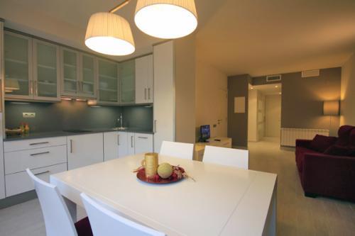 Lagaya Apartments & Spa