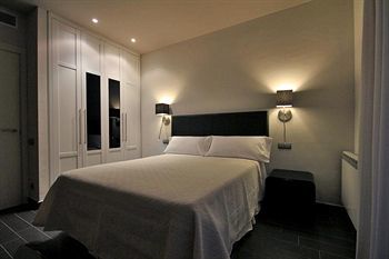 Lagaya Apartments & Spa