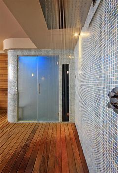 Lagaya Apartments & Spa