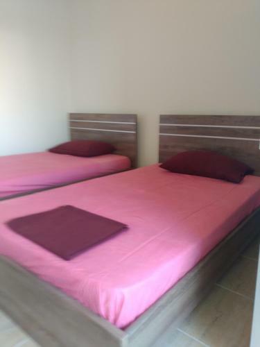 Luxury 2 Bedroom Apartment Central
