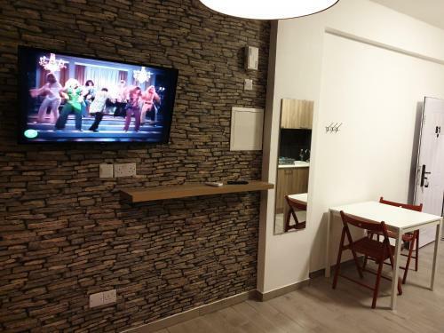 Mylos Court Apartments