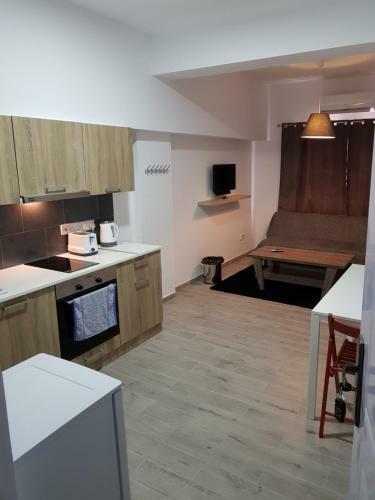 Mylos Court Apartments