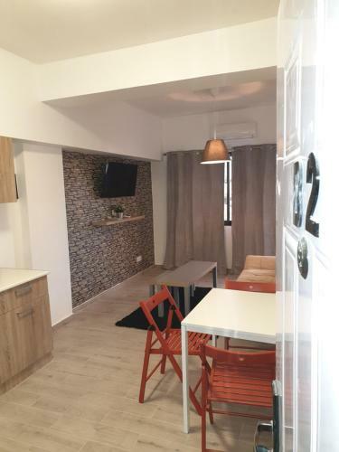 Mylos Court Apartments