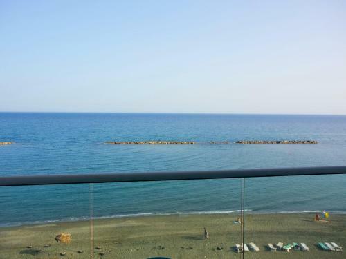 Apartamento Limassol On The Beach