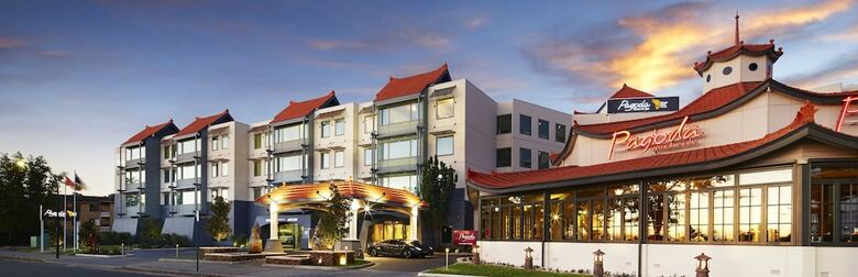 Hotel Esplanade River Suites