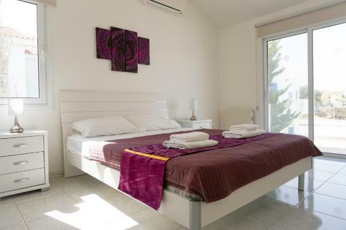 Villa Beach Front Aqua Marina
