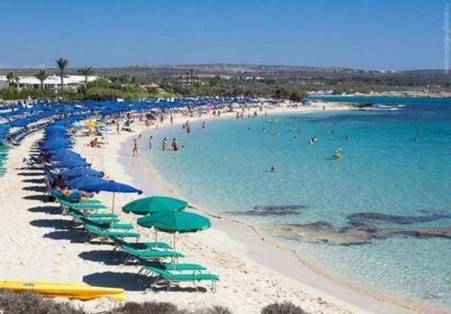 ?imagine Renting A Villa With Very Large Pool? Protaras Villa 98